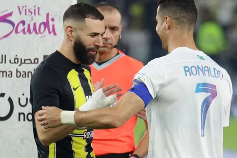 بنزيما ضد رونالدو.. تشكيل كلاسيكو اتحاد جدة والنصر في الدوري السعودي